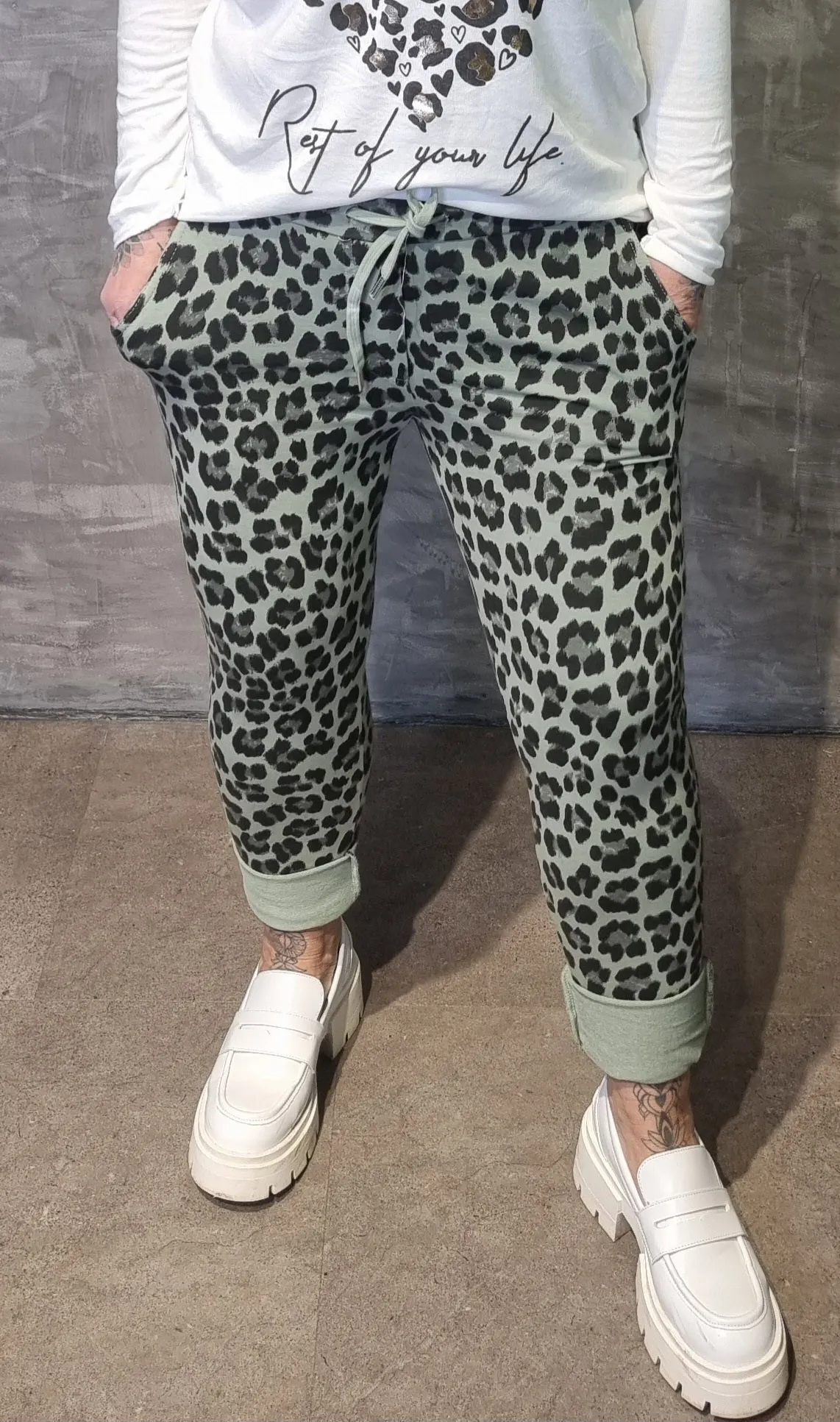 Cassie Leo Pant Kaki