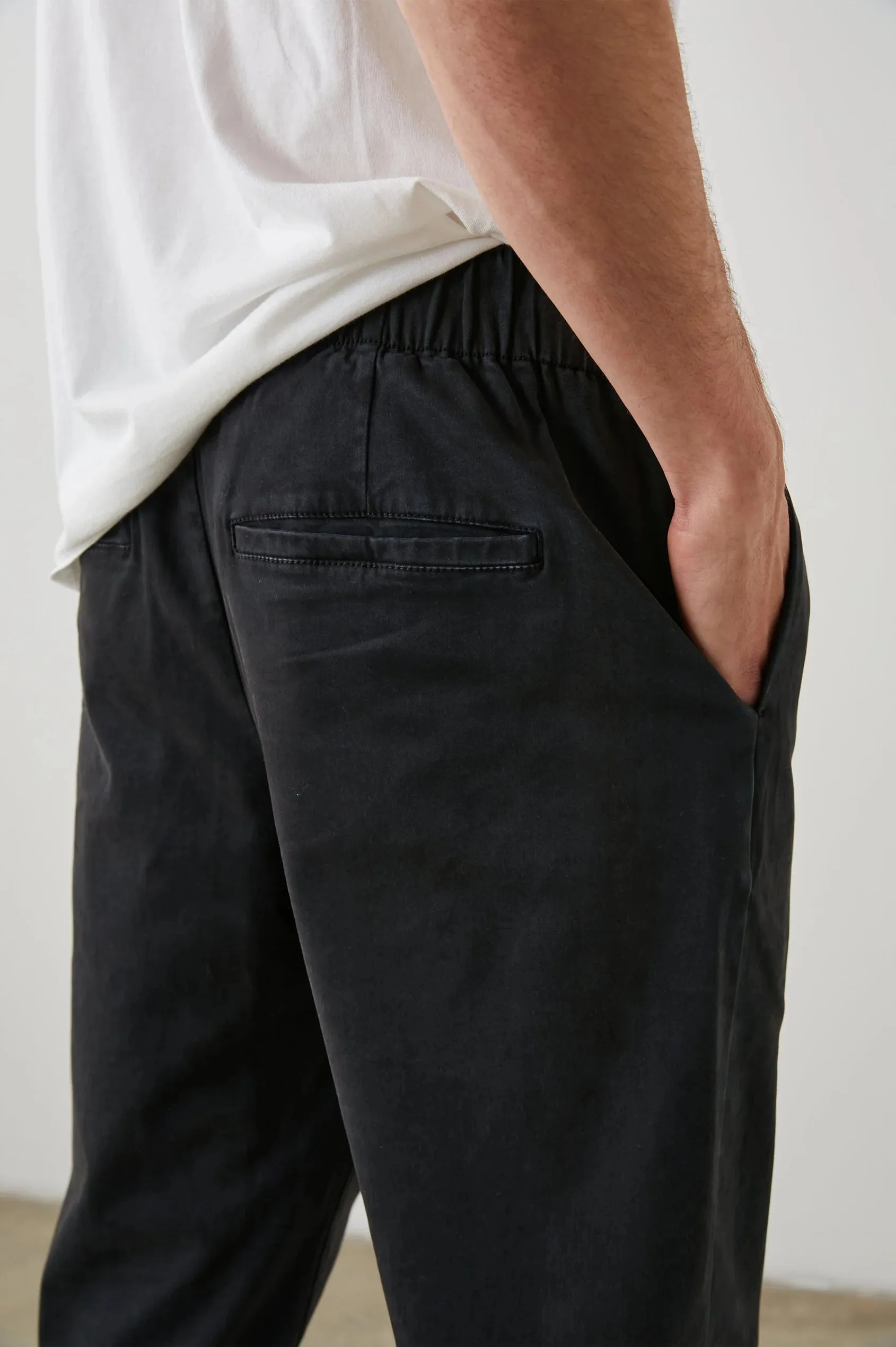 Julian Pants Washed Black