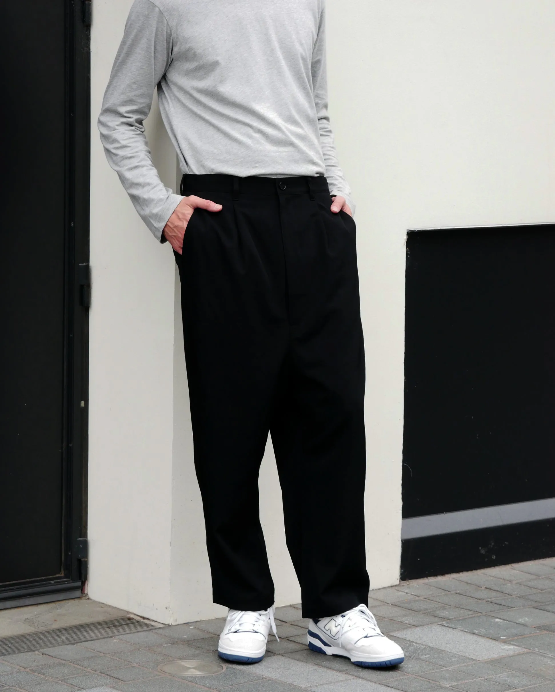 P102 PANTS / BLACK