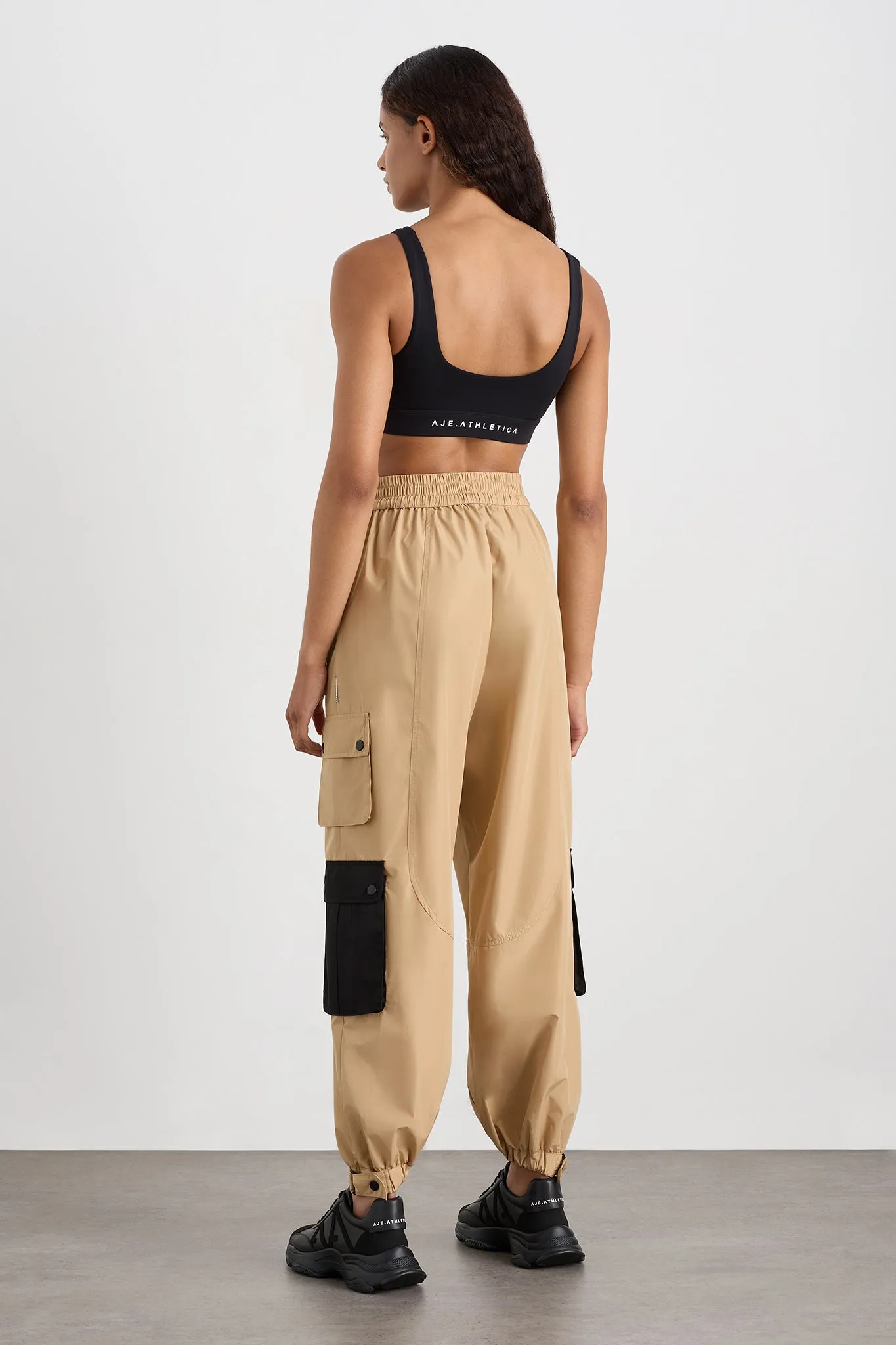 Parachute Pants 511