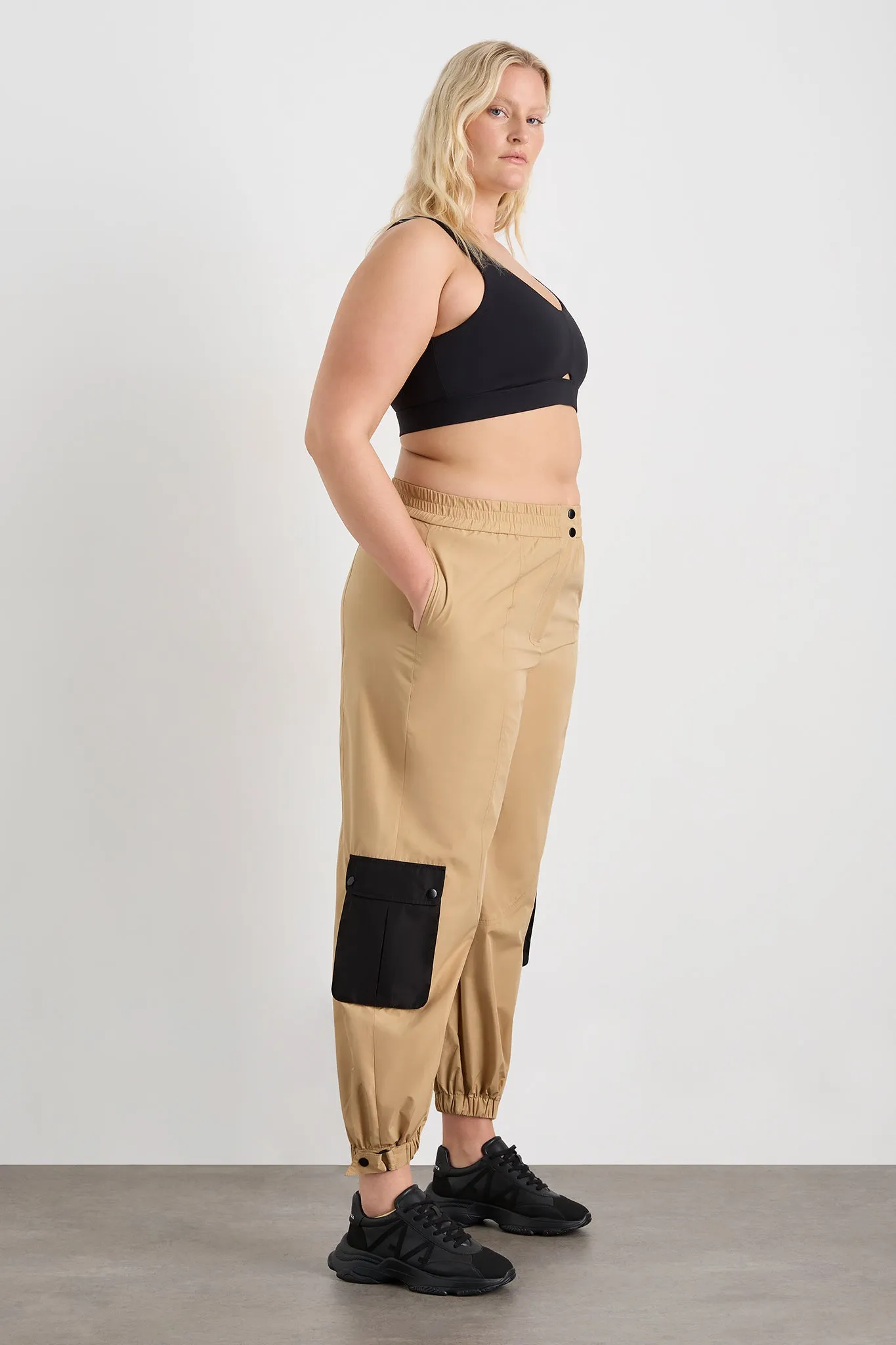 Parachute Pants 511