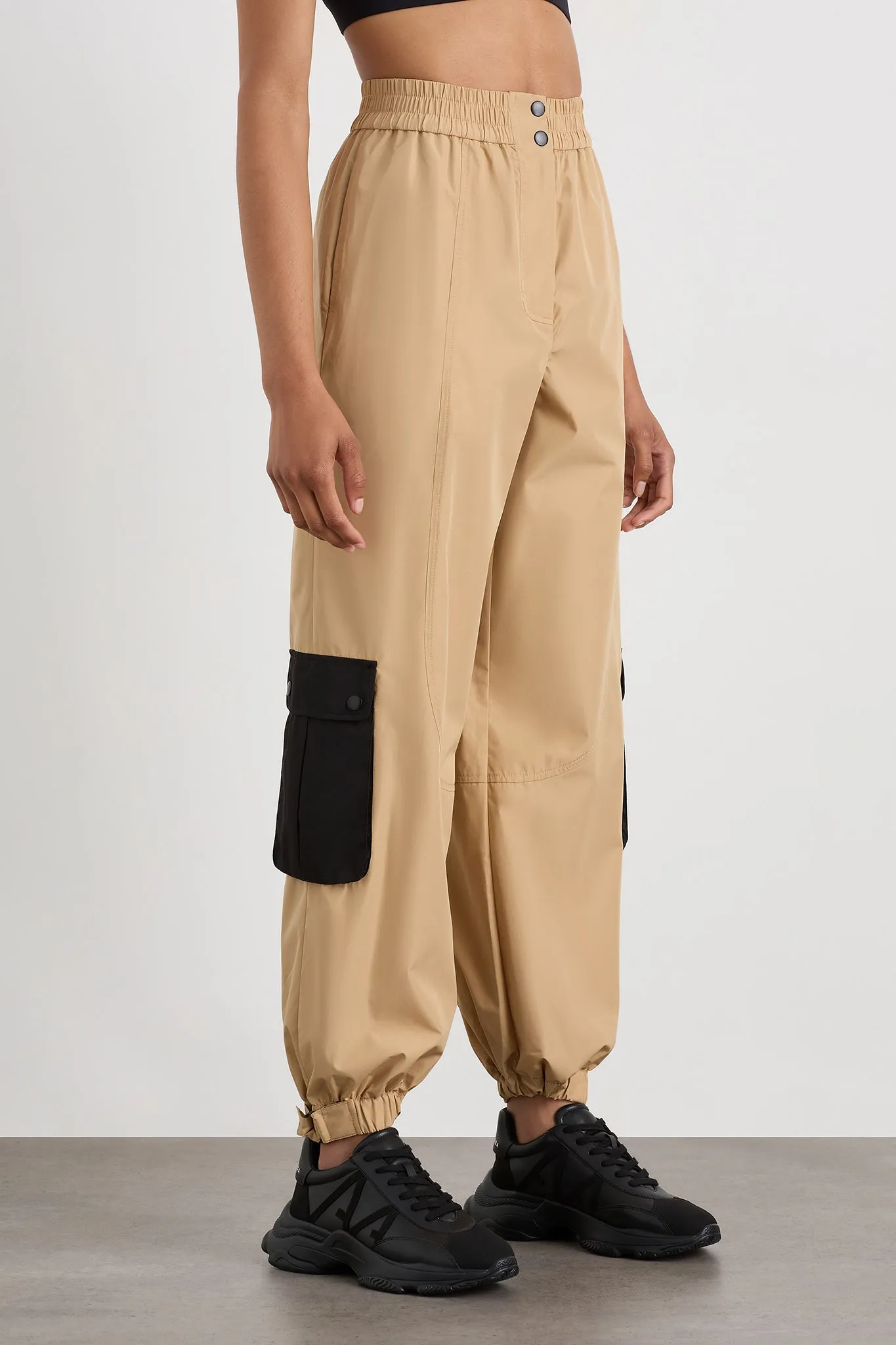 Parachute Pants 511