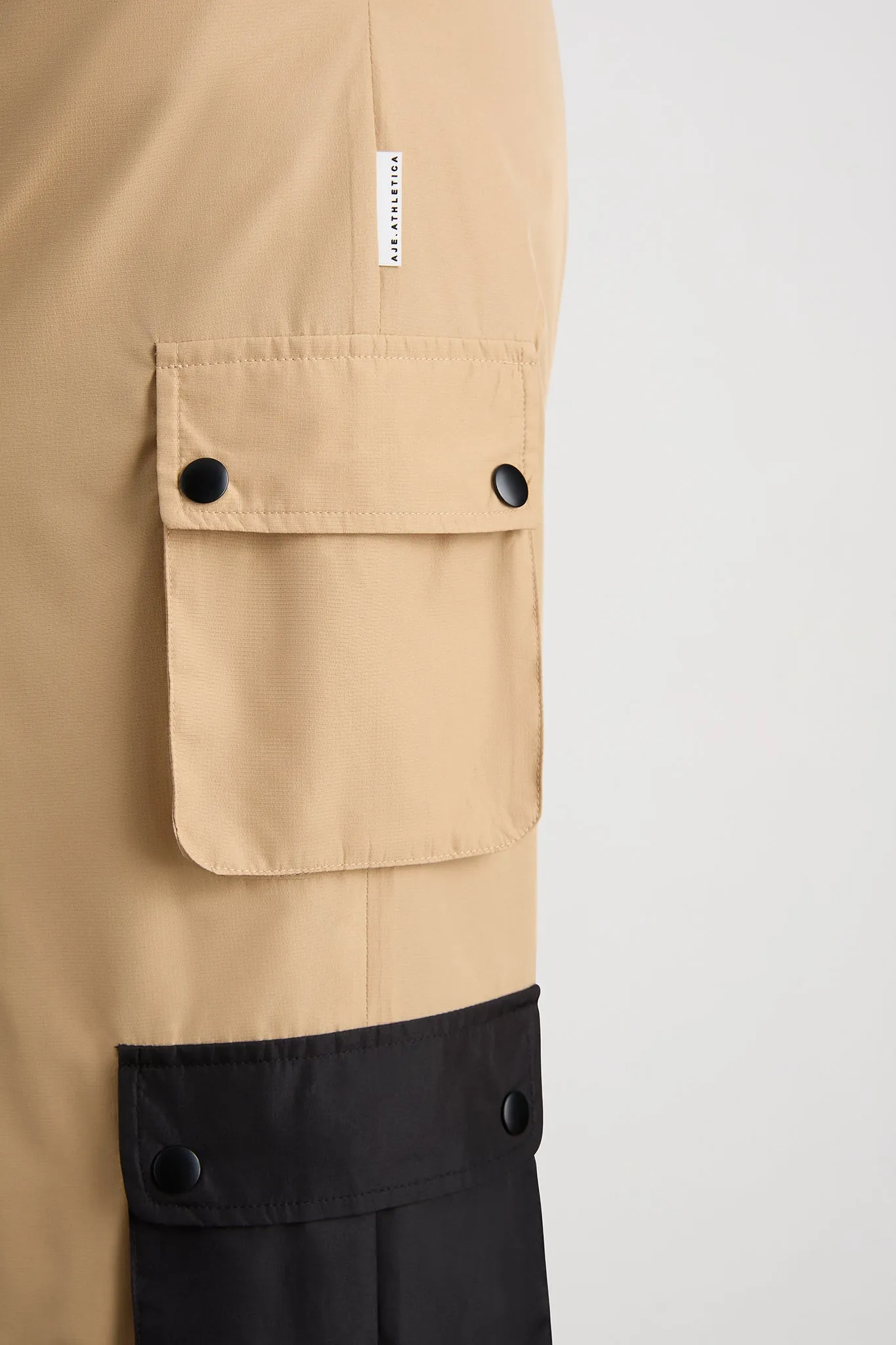 Parachute Pants 511
