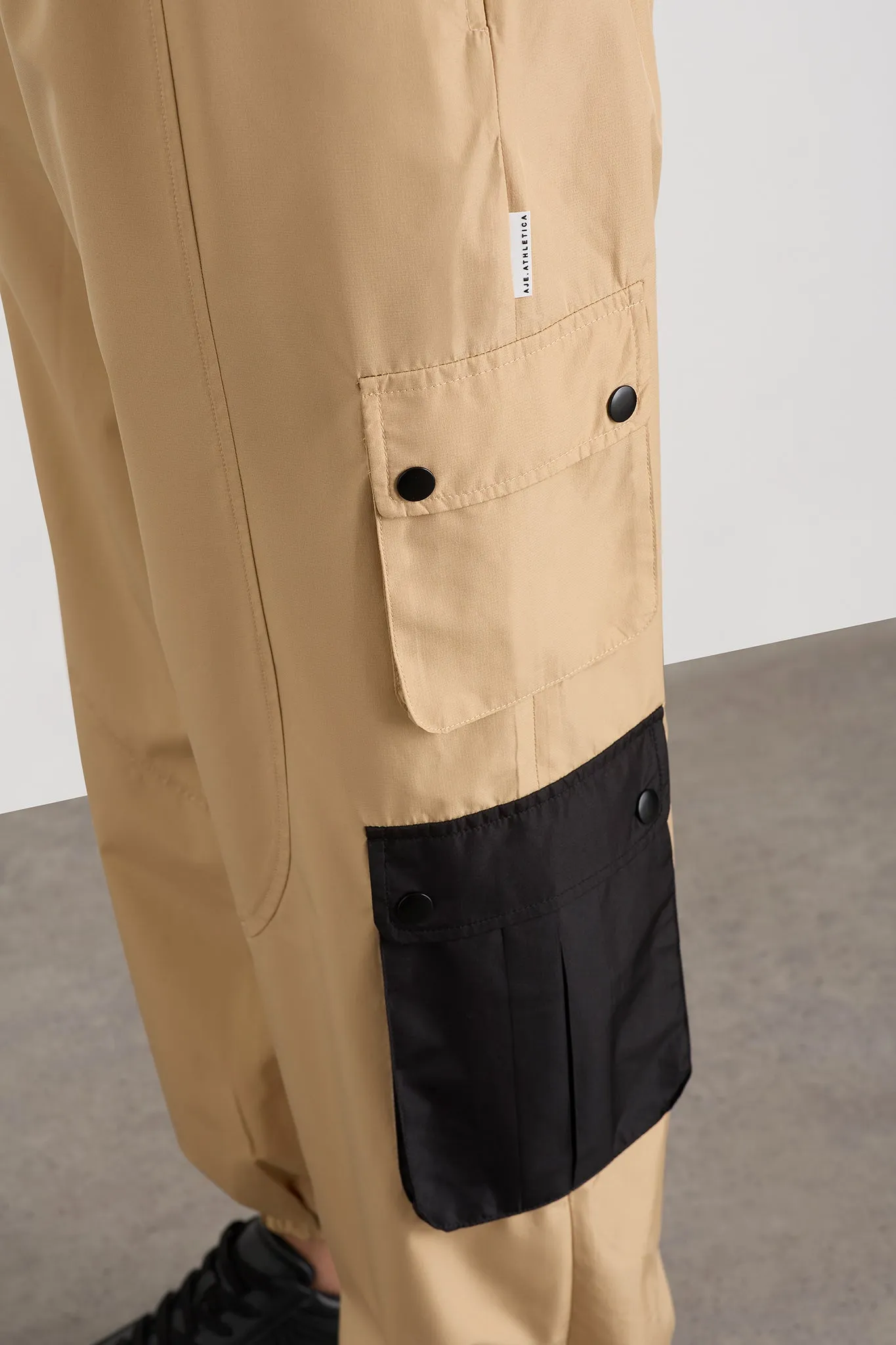Parachute Pants 511