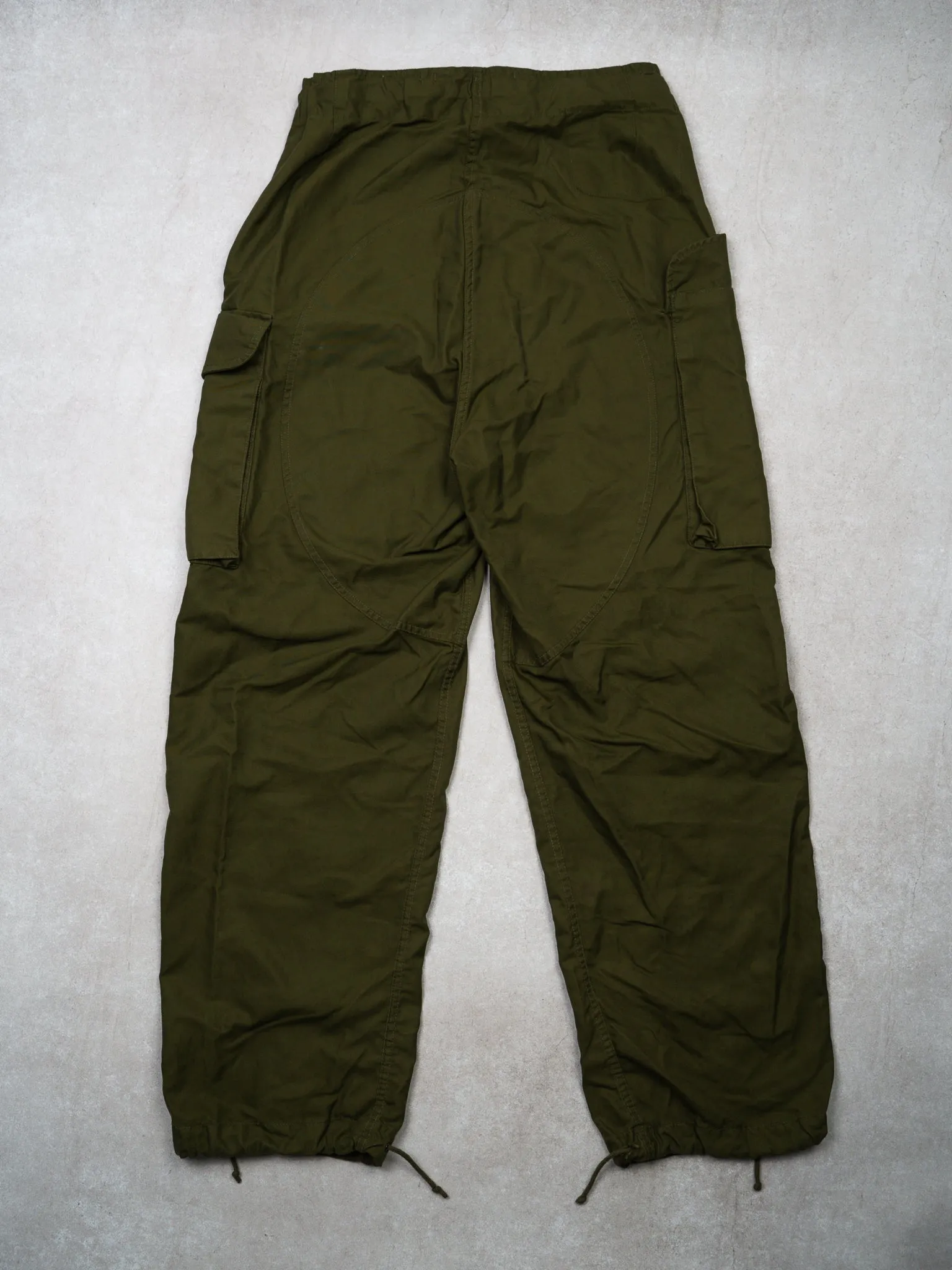Vintage '89 Adjustable Green Army Windproof Parachute Pants (26-33 x 31)