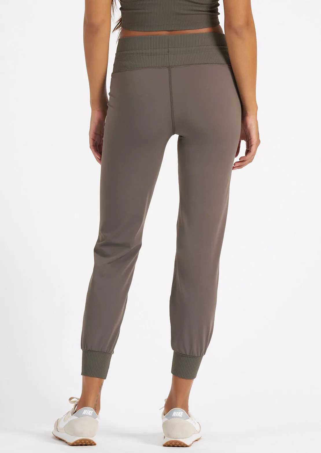 Vuori Women's Daily Jogging Pants